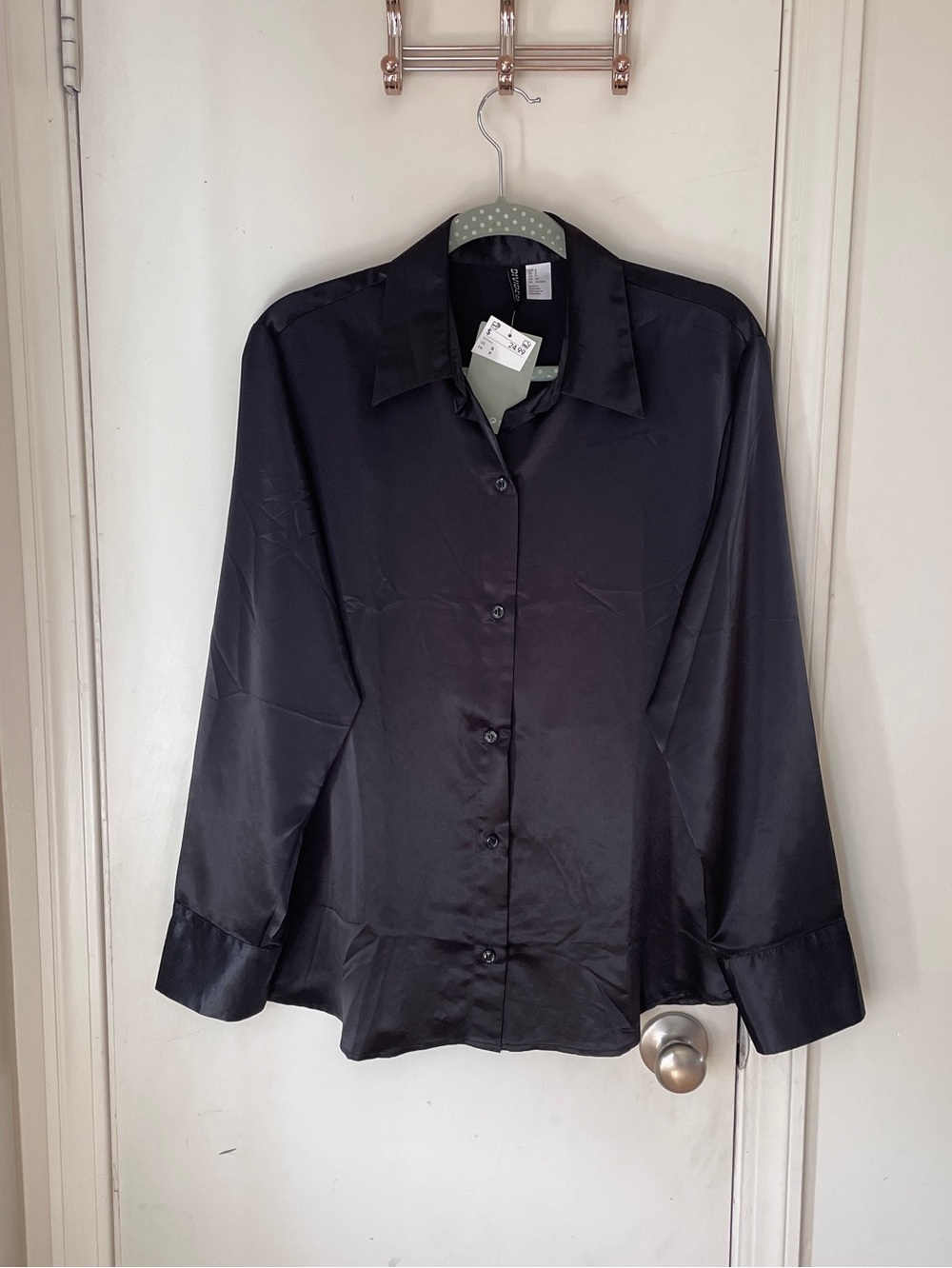 NWT H&M Longsleeve Black Satin Button Down Collared Dress Shirt Size XL X-Large